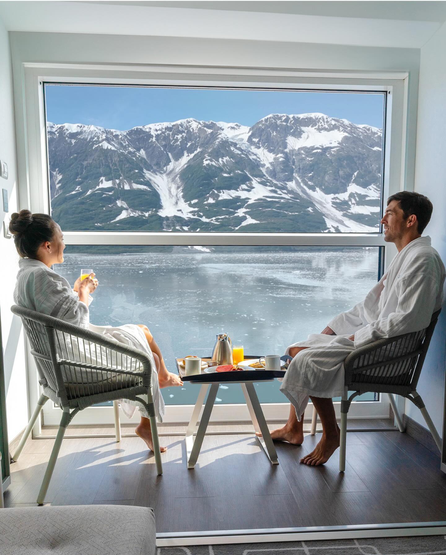 Alaska Cruise Packing & Travel Hacks Checklist